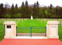 Nécropole française - Lacroix-sur-Meuse