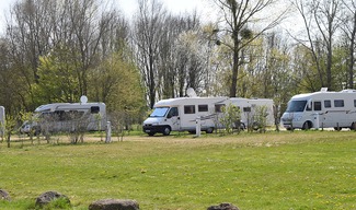 AIRE DE STATIONNEMENT CAMPING-CAR CONFORT DU LAC DE MADINE - HEUDICOURT - Heudicourt-sous-les-Côtes