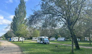 AIRE DE STATIONNEMENT CAMPING-CAR DU LAC DE MADINE - HEUDICOURT - Heudicourt-sous-les-Côtes