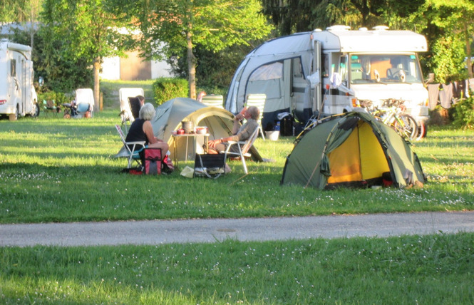 Camping des Dames de Meuse 3 - Saint-Mihiel