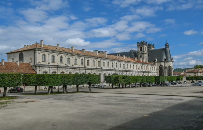Architecture remarquable - Abbaye bénédictine 1 - Saint-Mihiel