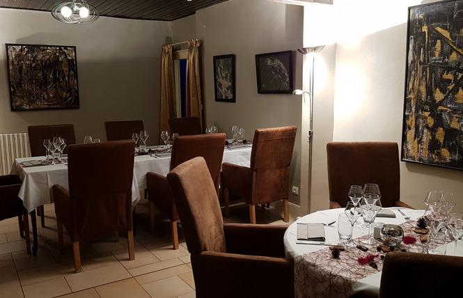 Hôtel-restaurant le relais de la Voie Sacrée 1 - Les Trois-Domaines